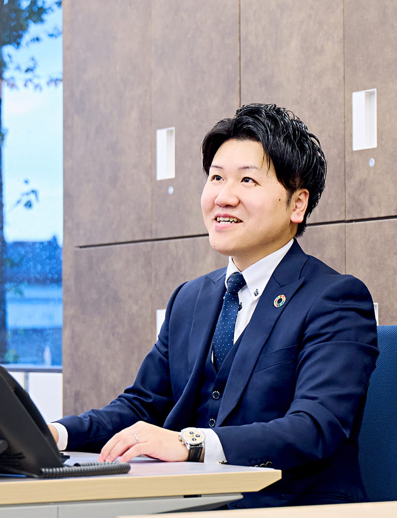 部下と会話をしている様子