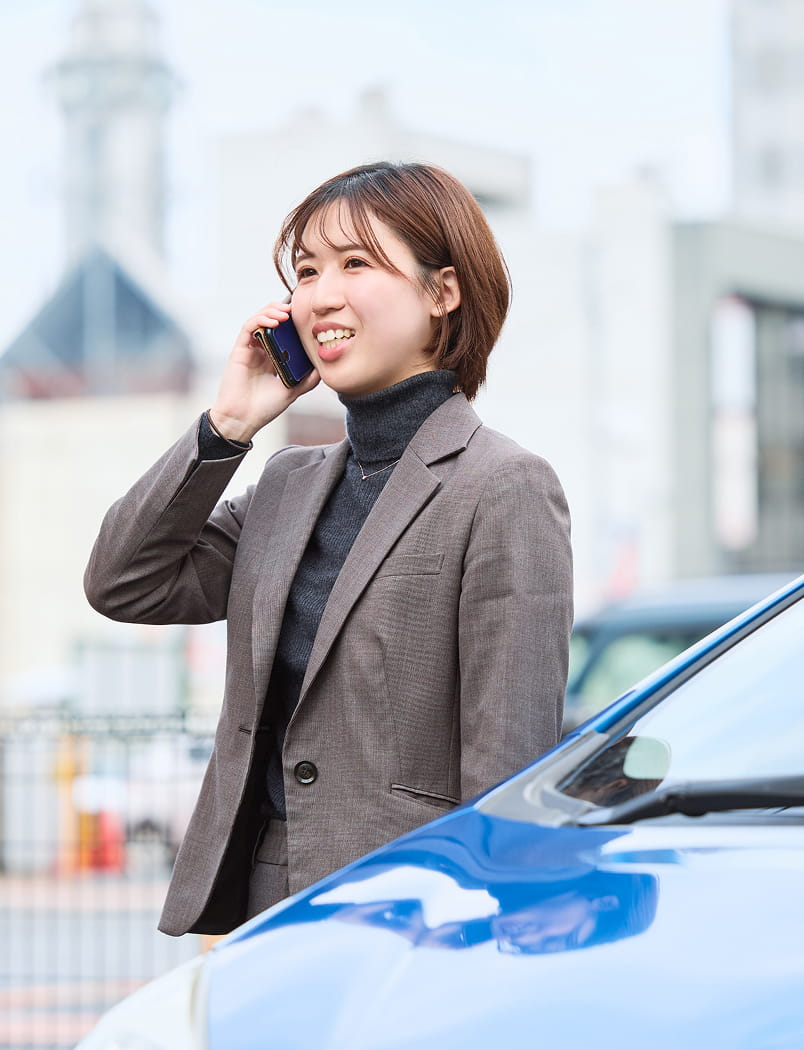 電話をしている様子