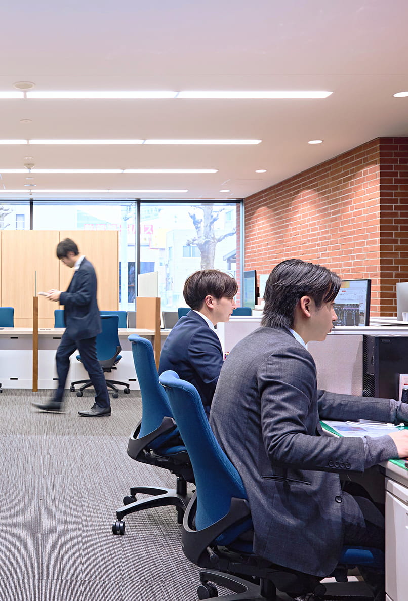 今村証券オフィス内の様子