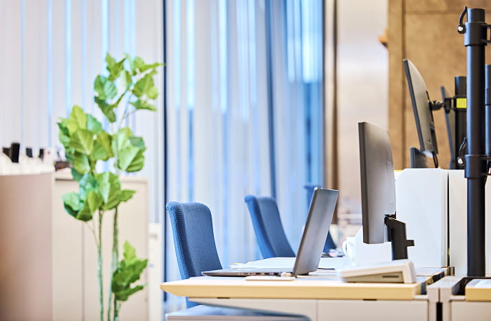 オフィス内の風景